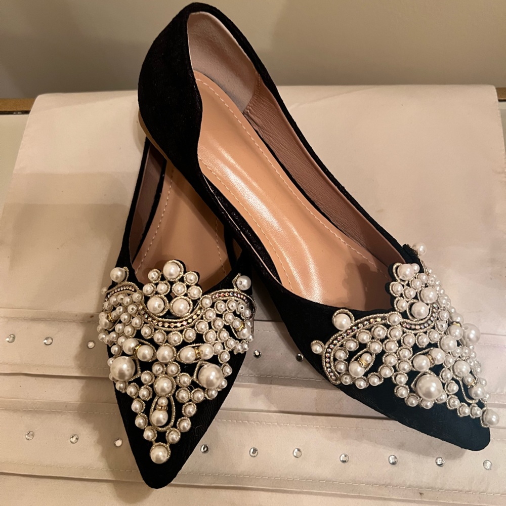 NWOT pearl flats